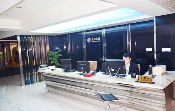 泓冠實業(yè)門店展廳