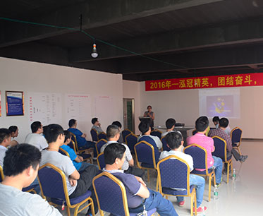 明人不說暗話，員工動員大會之后我需要兩個單壓壓驚